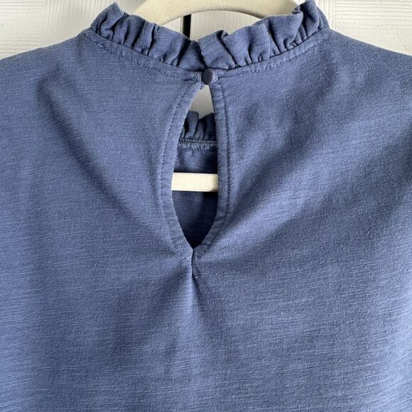 CeCe Sleeveless Top Size S Blue Ruffe Neck and Shoulders Everyday Wear - Picture 3 of 8